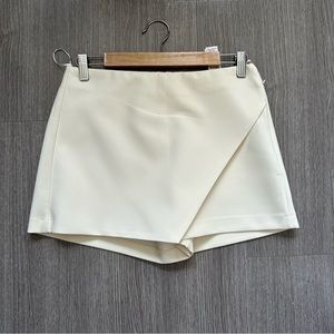 Zara off white skort NWT